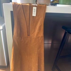 CLOSET CLEANOUT: Aritzia, Hunter boots, Uggs, etc.